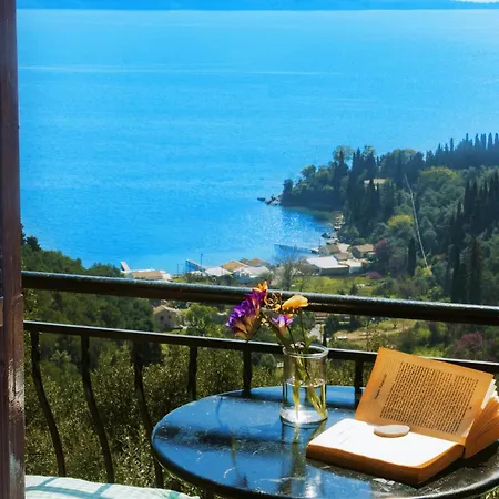 Nausica House Holiday home Kavalleraina