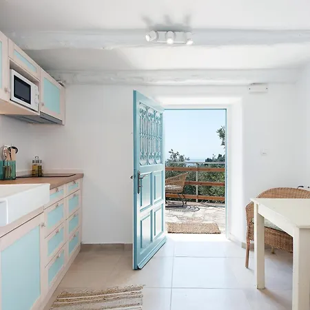 Nausica House Holiday home *